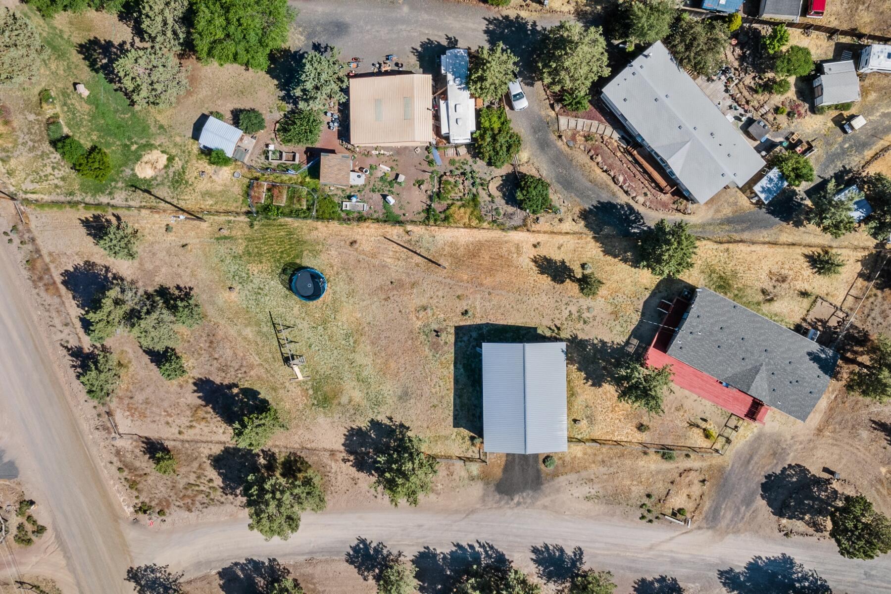 8380 Southwest Tower Road Terrebonne, OR 97760 - Photo 2 of 46 batch_DJI_0178
