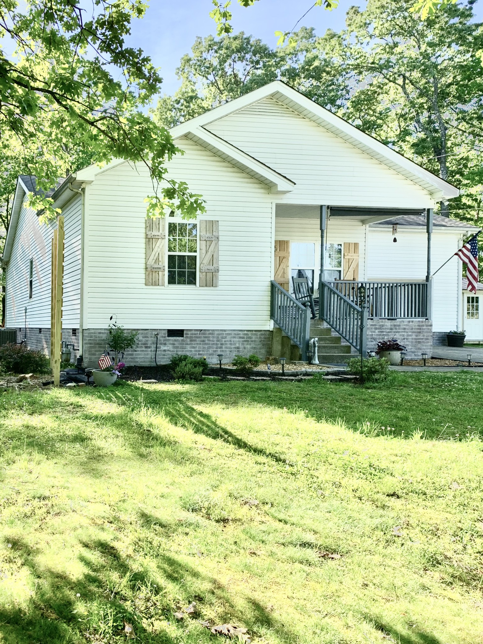 284 Baker Road Dickson, TN 37055 - Photo 4 of 36 a view of a house with backyard and sitting area