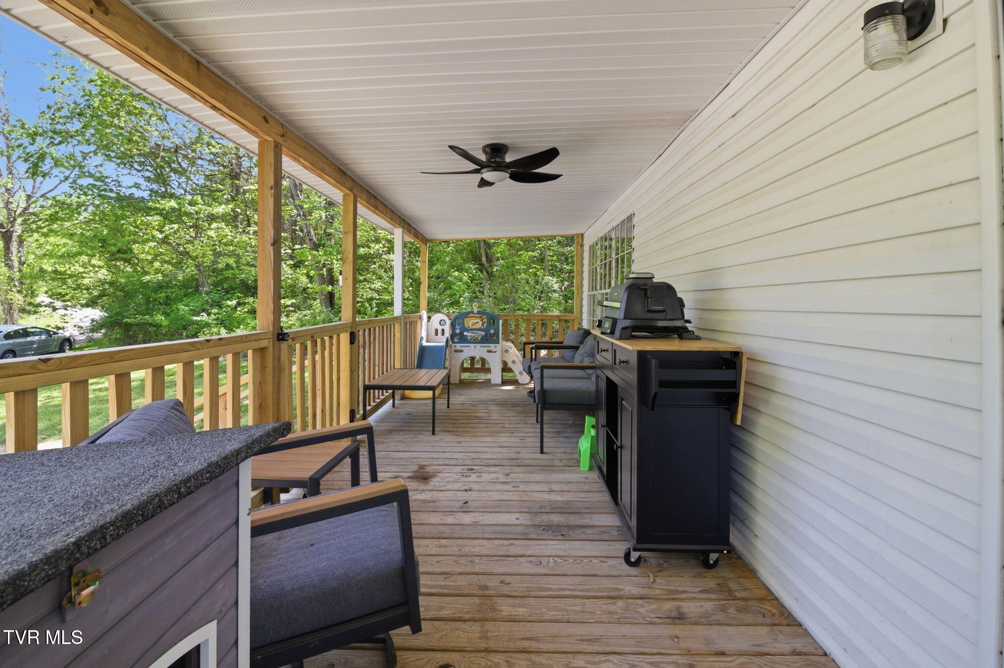 150 Carlton Ridge Lane Greeneville, TN 37745 - Photo 13 of 34 13-web-or-mls-DZ3A1789