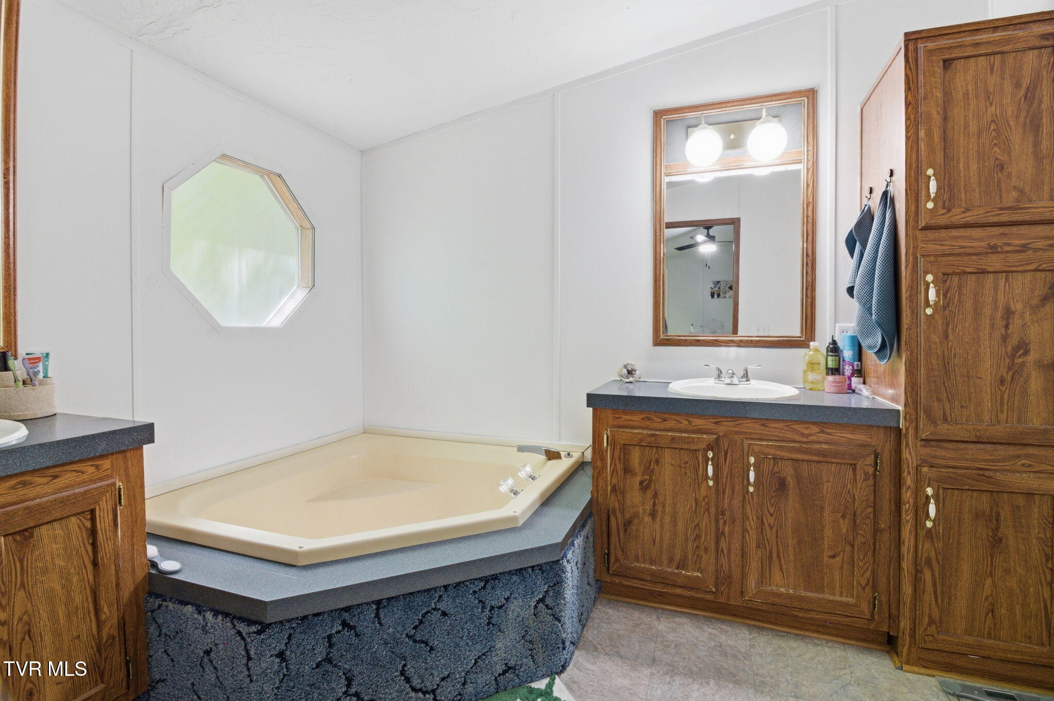 150 Carlton Ridge Lane Greeneville, TN 37745 - Photo 24 of 34 24-web-or-mls-DZ3A1825