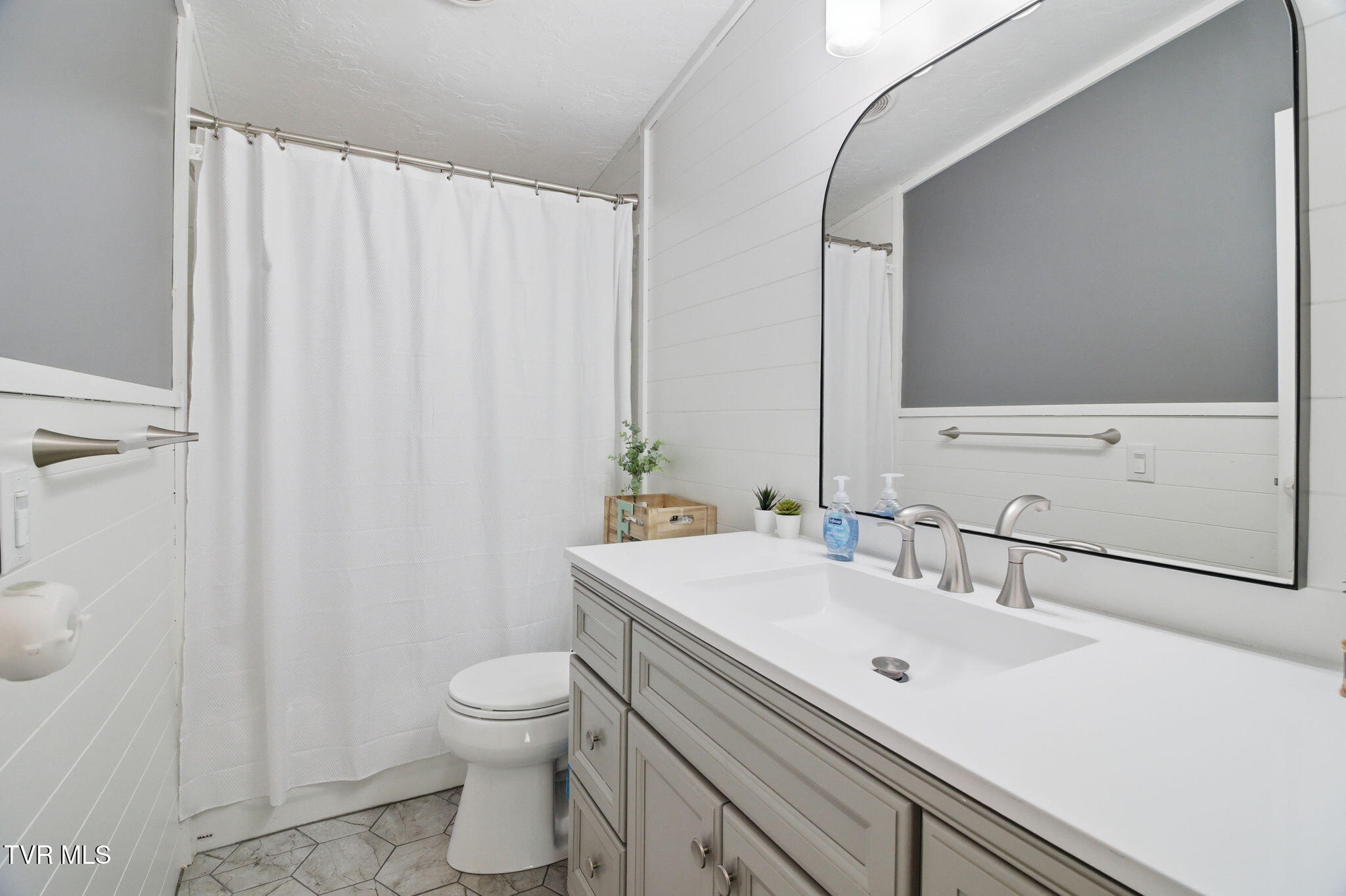 150 Carlton Ridge Lane Greeneville, TN 37745 - Photo 34 of 34 34-web-or-mls-DZ3A1865