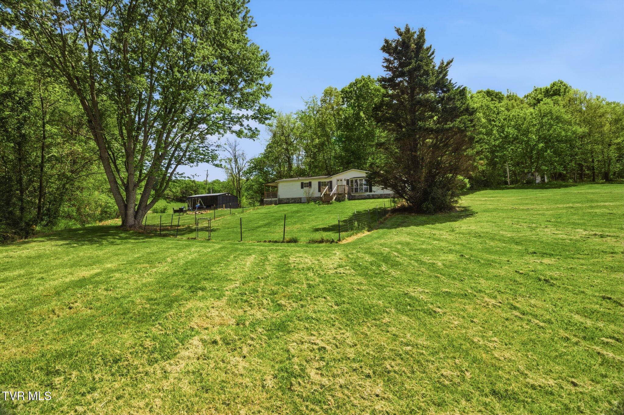 150 Carlton Ridge Lane Greeneville, TN 37745 - Photo 7 of 34 7-web-or-mls-DZ3A1769