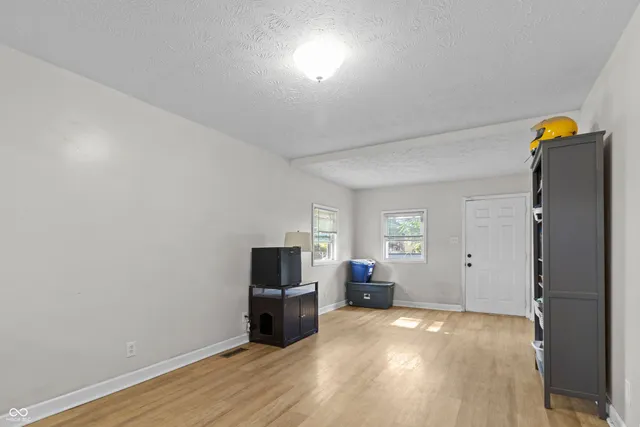 $280,000 | 439 South Oakland Avenue, Indianapolis, IN 46201