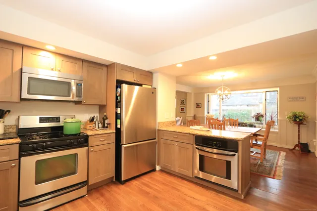 $6,000 | 2 Ocean Avenue, Milford, CT 06460