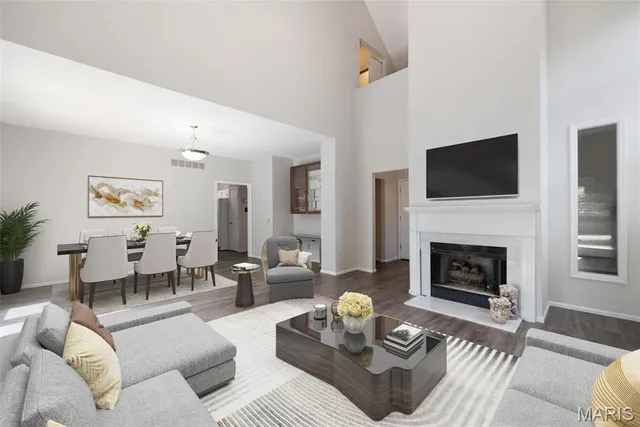 $375,000 | 9810 Big Bend Road, Crestwood, MO 63126