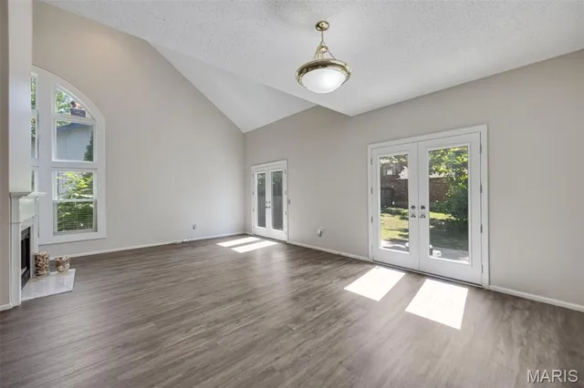 $375,000 | 9810 Big Bend Road, Crestwood, MO 63126