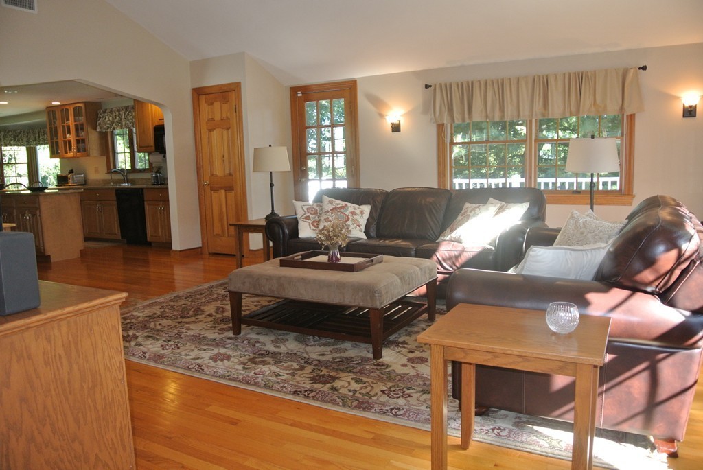 185 Paul Revere Road Needham, MA 02494 - Photo 14 of 30 Gallery Image 14