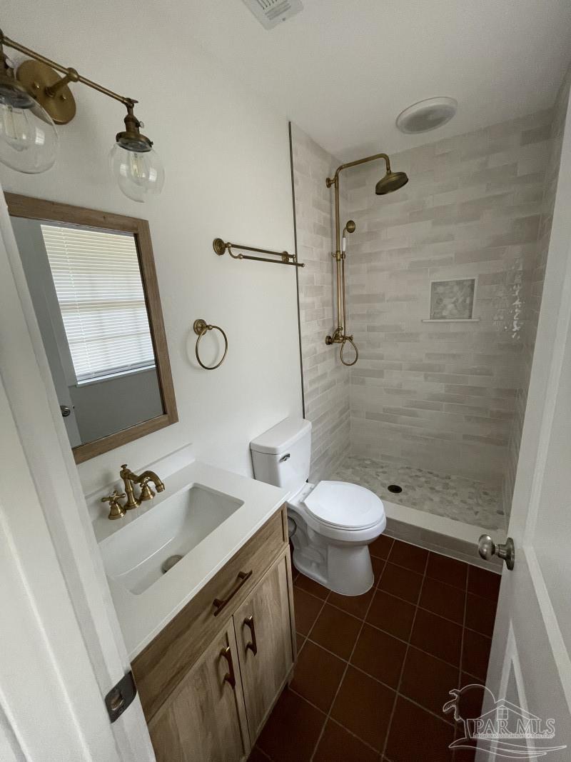2323 Riddle Road Cantonment, FL 32533 - Photo 6 of 12 Gallery Image 6