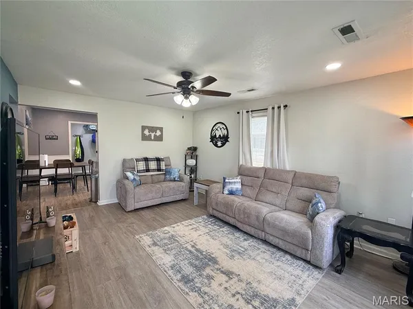 $99,900 | 340 North Bedford Street, Puxico, MO 63960