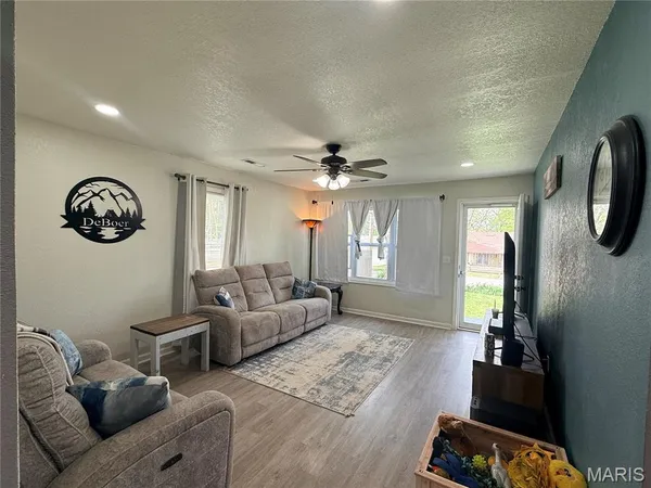 $99,900 | 340 North Bedford Street, Puxico, MO 63960