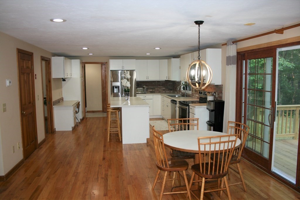6 Elliott Road Sterling, MA 01564 - Photo 3 of 39 Gallery Image 3