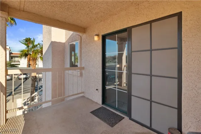 $180,000 | 1928 Las Palmas Lane, Unit 228, Laughlin, NV 89029