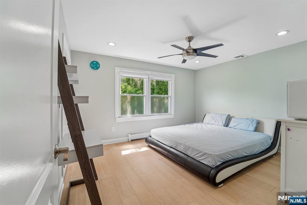 12 Manning Road Paramus, NJ 07652 - Photo 19 of 33 Gallery Image 19