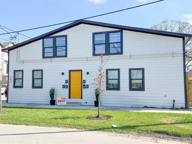 $750 | 201 Eastwood Street, Unit 2, Houston, TX 77011