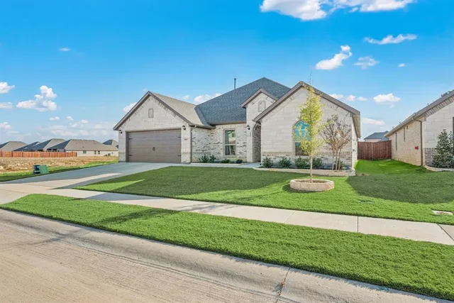 $465,850 | 1019 Silver Sage Drive, Justin, TX 76247