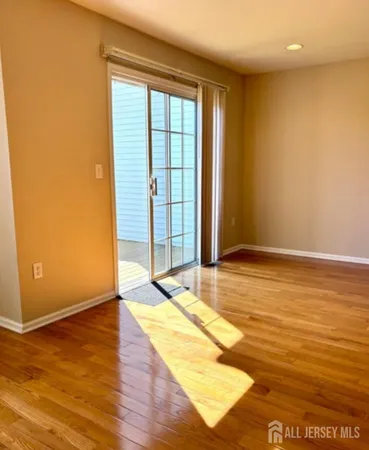 $3,400 | 39 Rozalyn Lane, South Amboy, NJ 08879