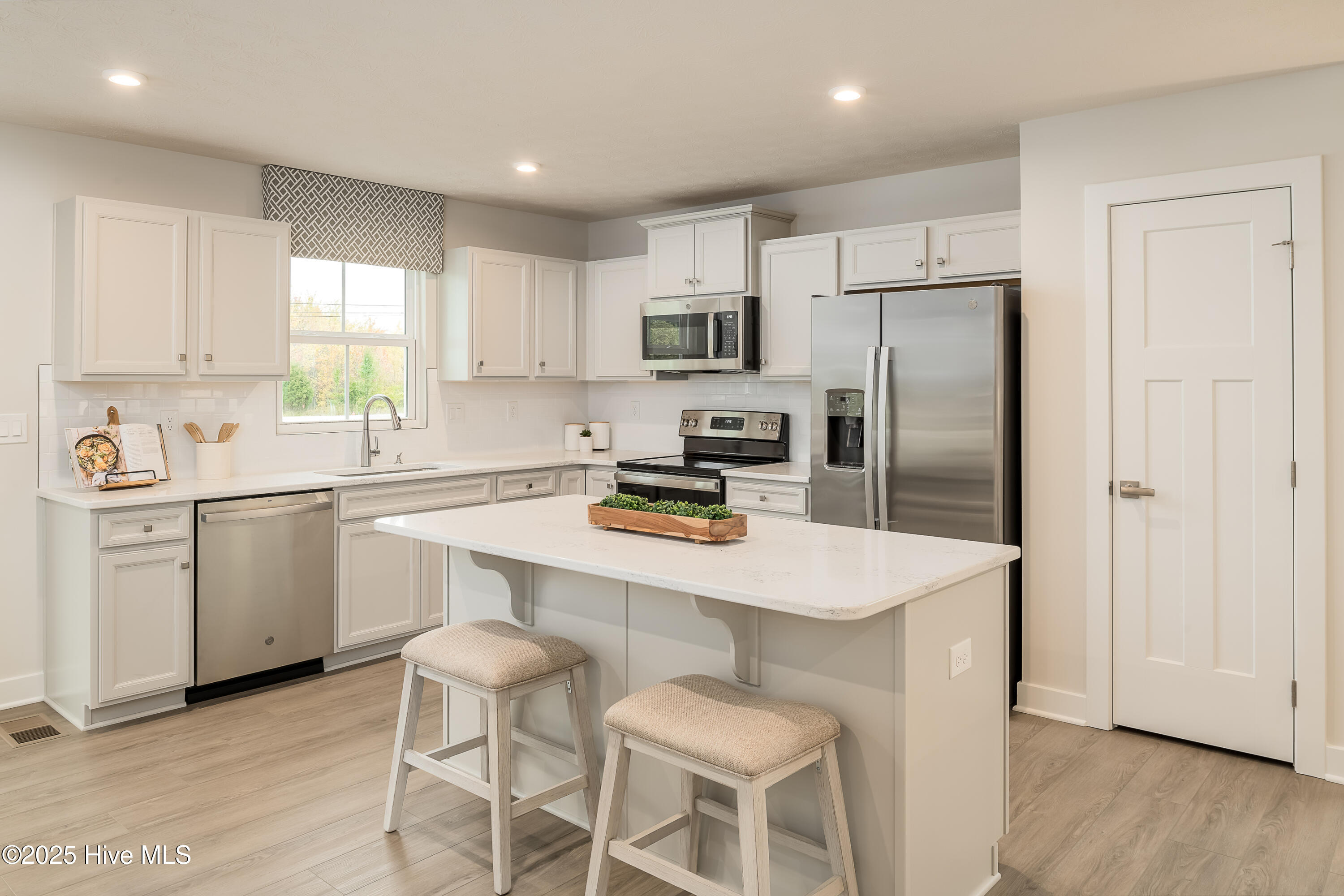 959 Rindlewood Trail Northeast Bolivia, NC 28422 - Photo 2 of 31 RH - Grand Cayman - Forest Grove-11