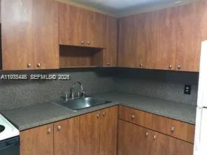 $1,600 | 16851 Northeast 23rd Avenue, Unit A211, North Miami Beach, FL 33160