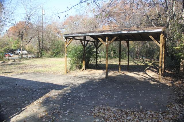 405 Notgrass Road Clarksville, TN 37042 - Photo 14 of 14 Carport