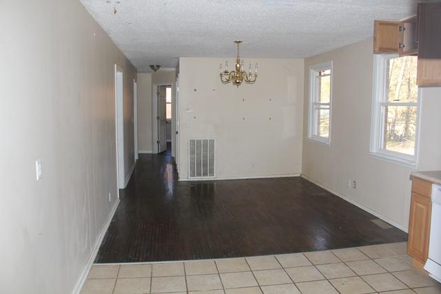 405 Notgrass Road Clarksville, TN 37042 - Photo 3 of 14 Dining Area