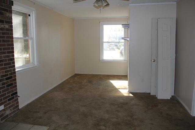405 Notgrass Road Clarksville, TN 37042 - Photo 10 of 14 Extra Room