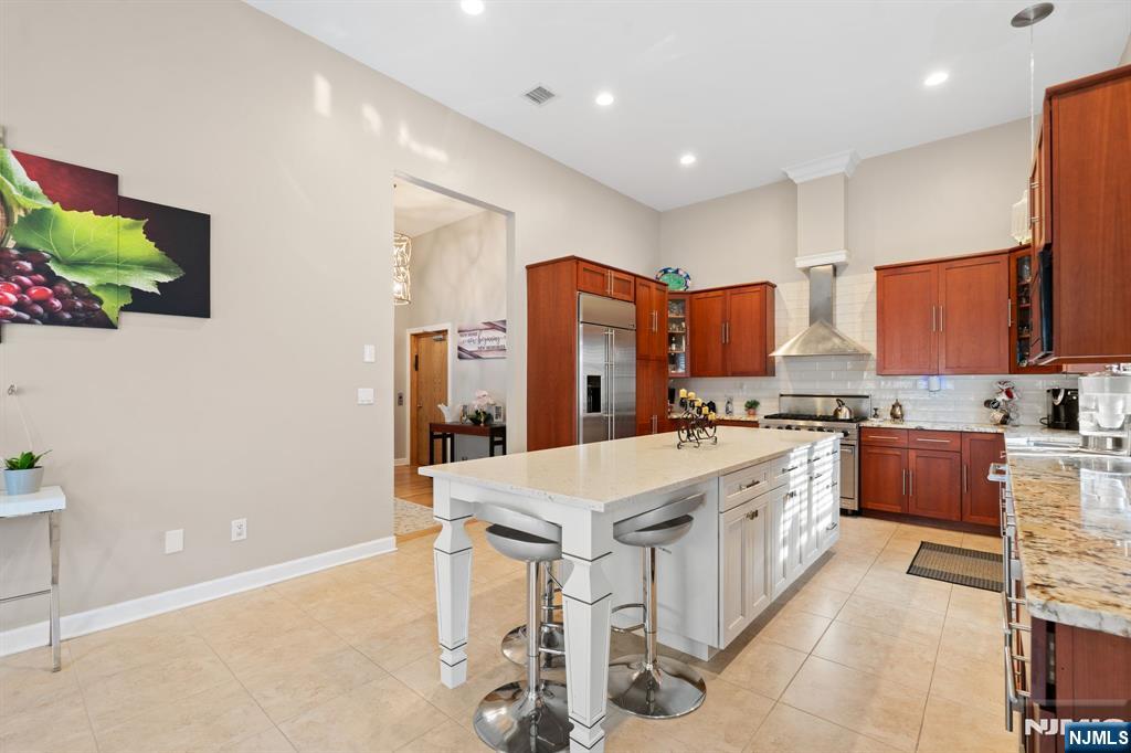 88 B Myrtle Avenue Edgewater, NJ 07020 - Photo 11 of 48