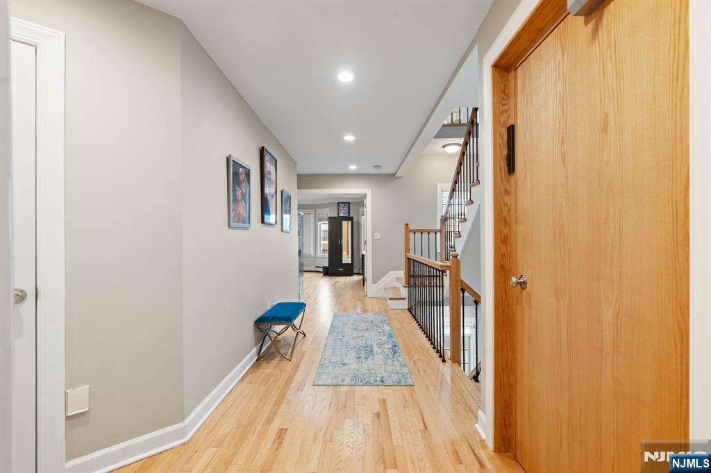 88 B Myrtle Avenue Edgewater, NJ 07020 - Photo 18 of 48