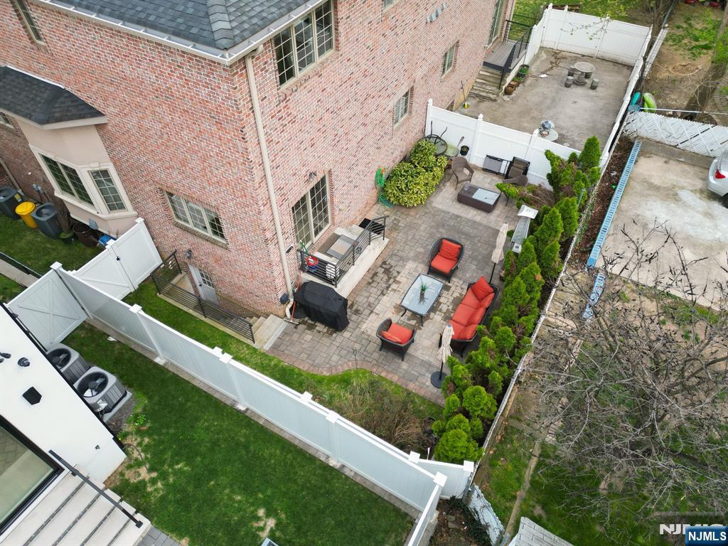 88 B Myrtle Avenue Edgewater, NJ 07020 - Photo 40 of 48