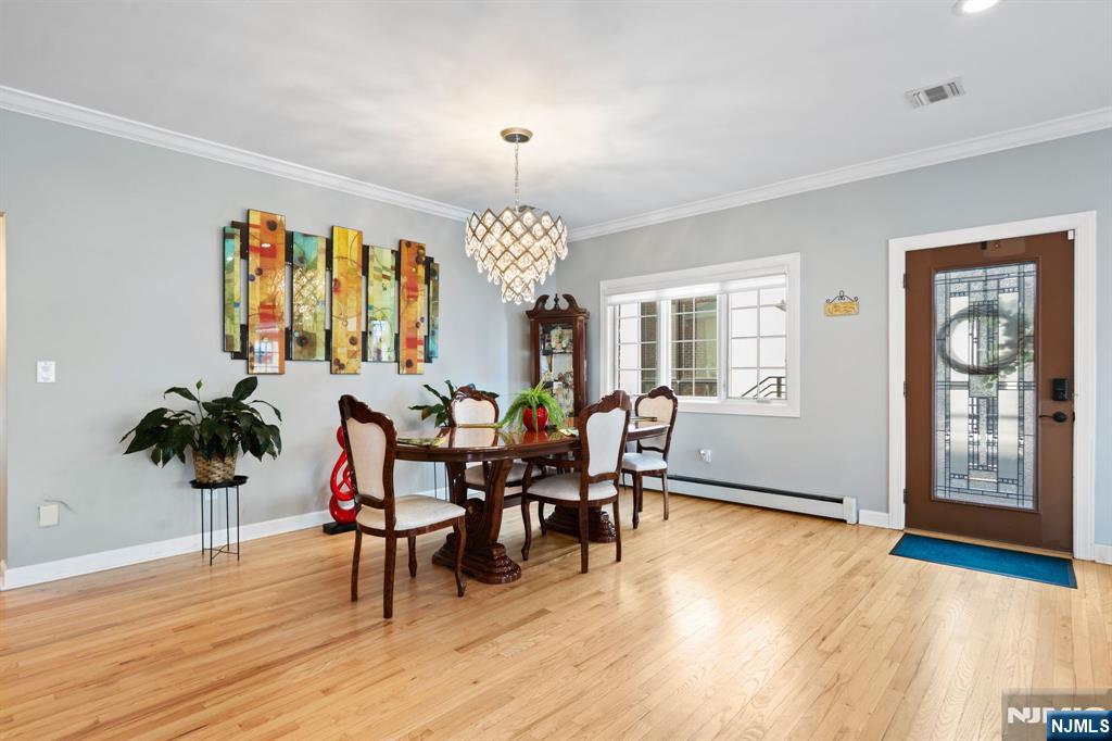 88 B Myrtle Avenue Edgewater, NJ 07020 - Photo 4 of 48