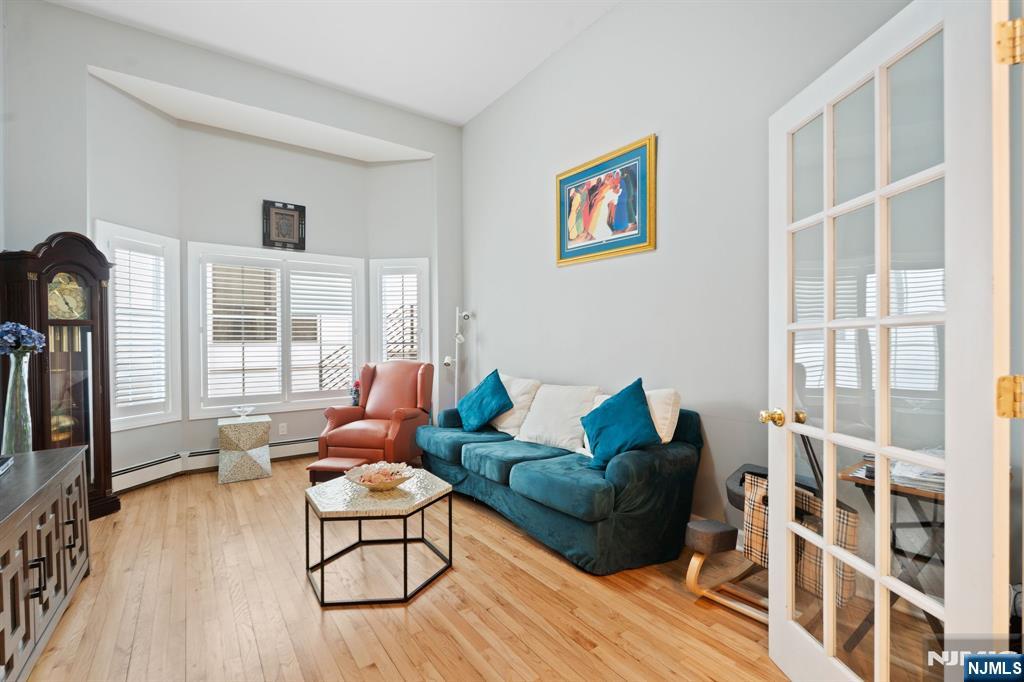 88 B Myrtle Avenue Edgewater, NJ 07020 - Photo 8 of 48