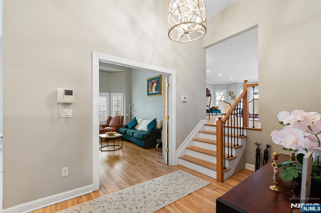 88 B Myrtle Avenue Edgewater, NJ 07020 - Photo 9 of 48