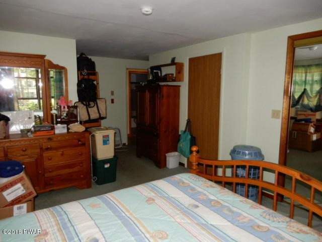 2111 Fawn Lane Bushkill, PA 18324 - Photo 14 of 22