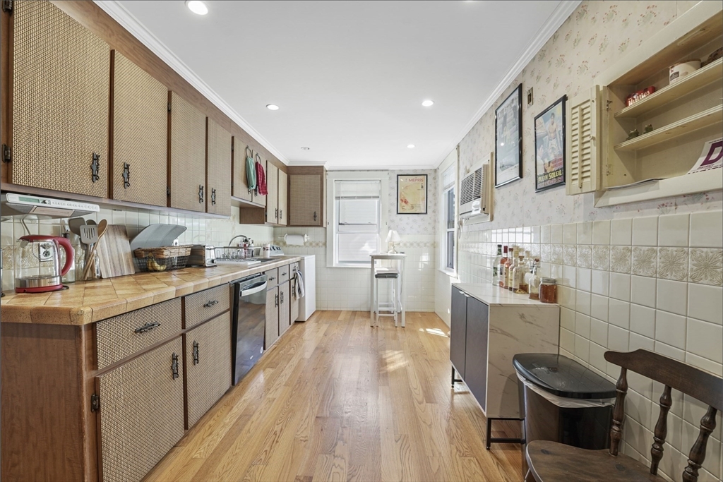 69 Jaques Street, Unit 3 Somerville, MA 02145 - Photo 1 of 6