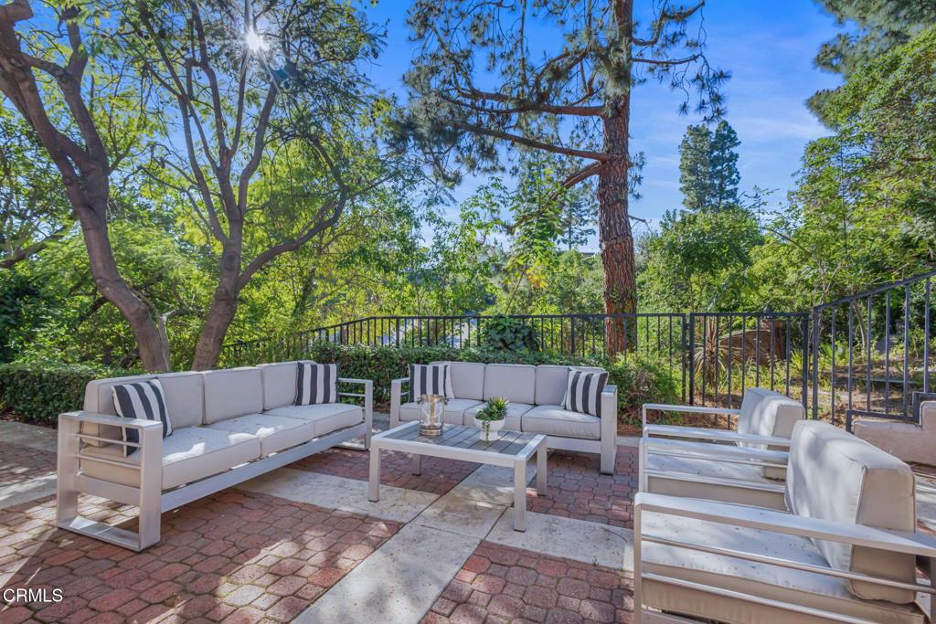 1265 Chateau Road Pasadena, CA 91105 - Photo 32 of 64 60-web-or-mls-untitled (22 of 148)