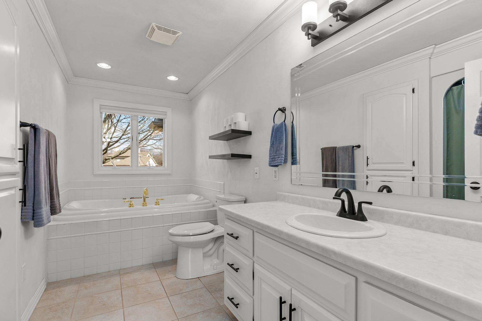 N274 Mueller Court Appleton, WI 54915 - Photo 14 of 42