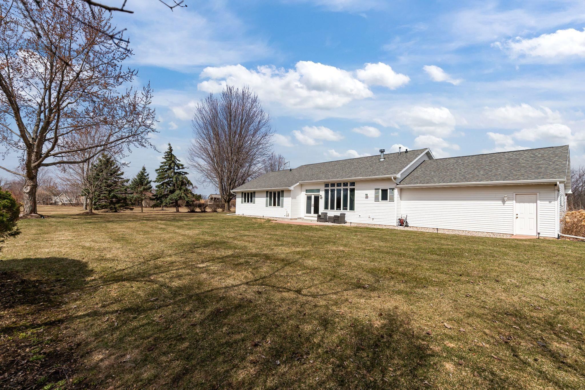 N274 Mueller Court Appleton, WI 54915 - Photo 33 of 42