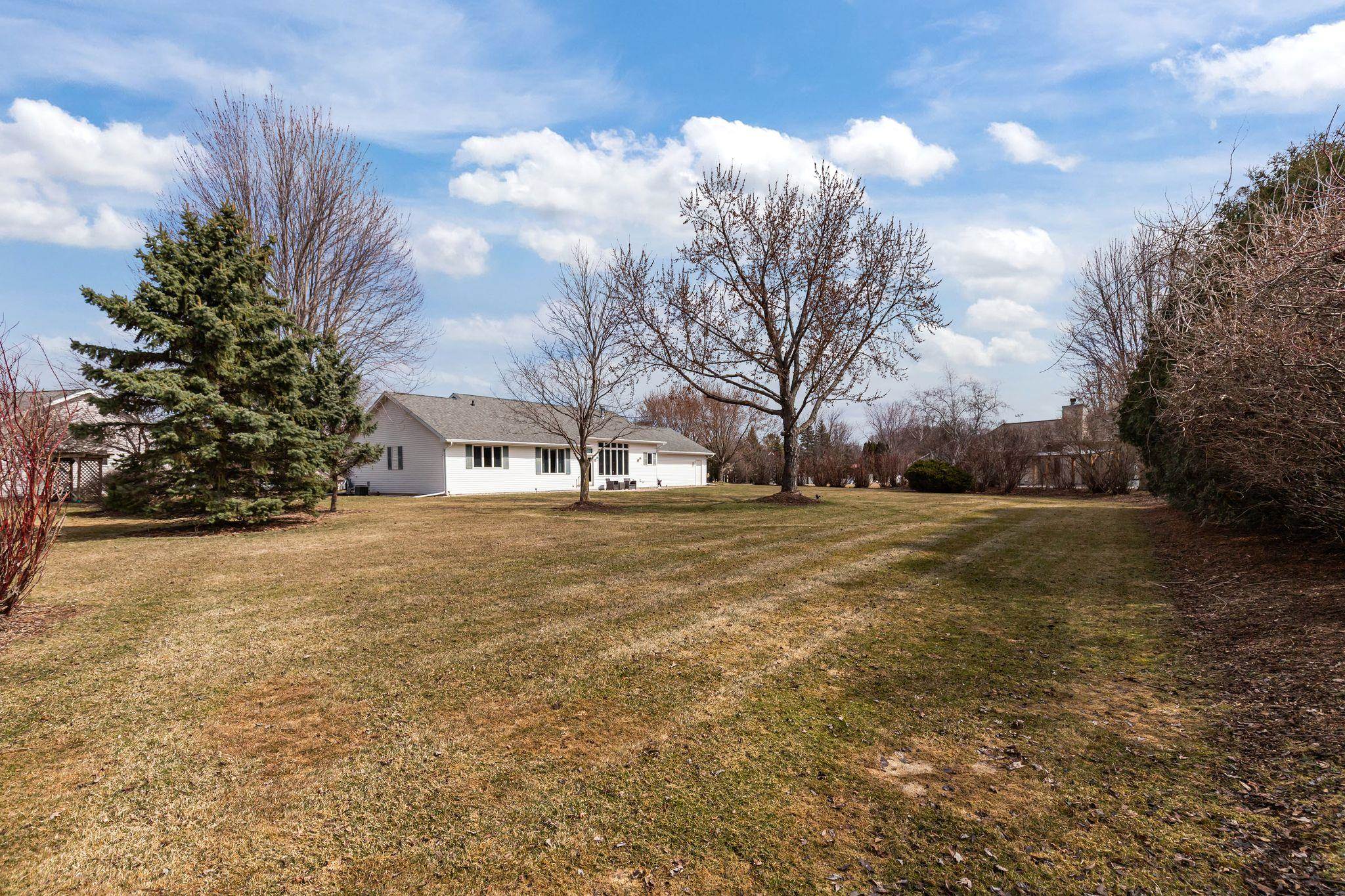 N274 Mueller Court Appleton, WI 54915 - Photo 34 of 42