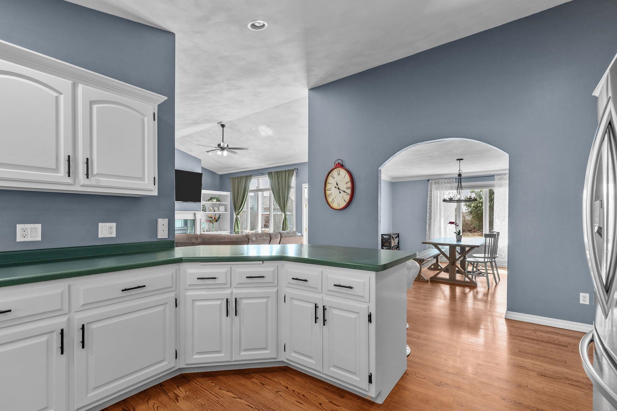 N274 Mueller Court Appleton, WI 54915 - Photo 6 of 42