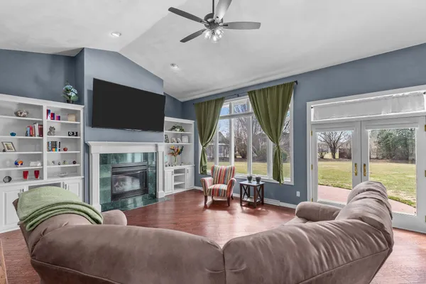 $465,000 | N274 Mueller Court, Appleton, WI 54915