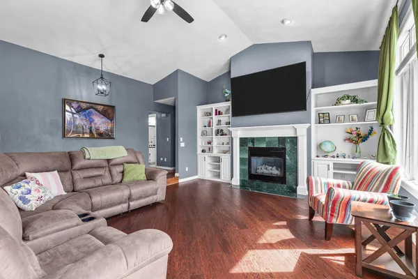 $465,000 | N274 Mueller Court, Appleton, WI 54915