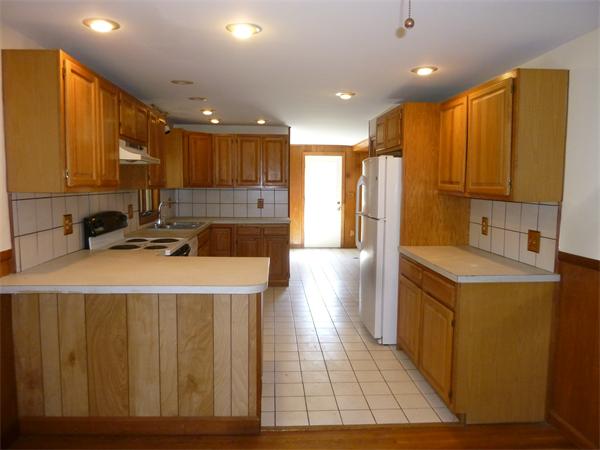 19 Regis Road Tewksbury, MA 01876 - Photo 3 of 17 Gallery Image 3