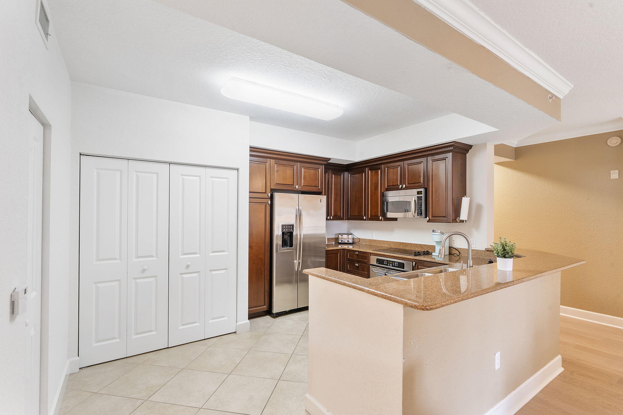 2 Renaissance Way, Unit 305 Boynton Beach, FL 33426 - Photo 11 of 45 RC 26