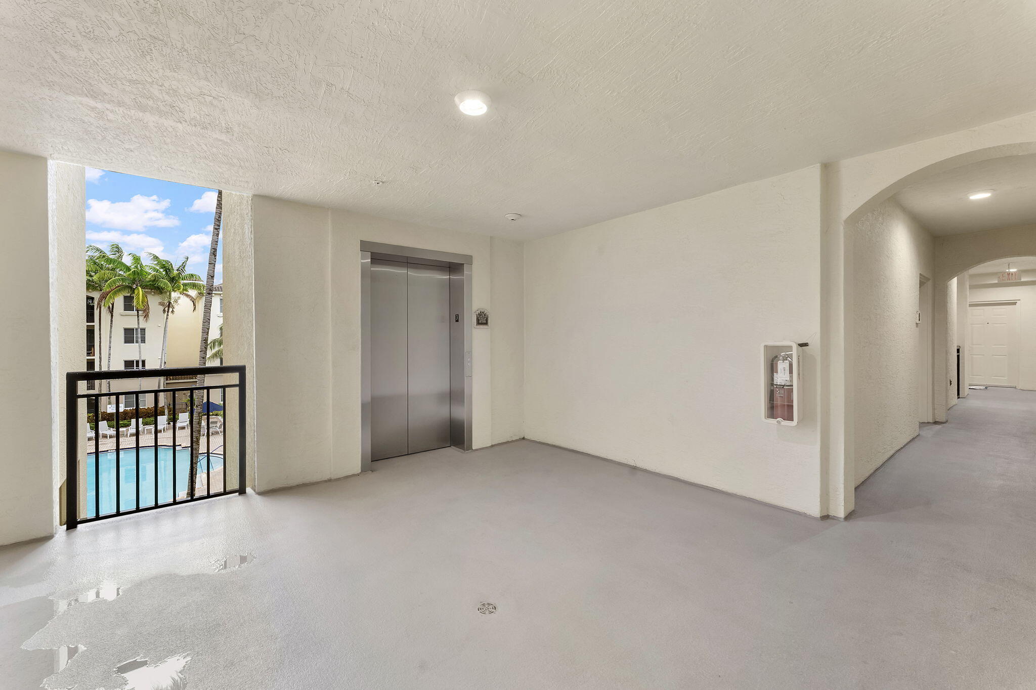 2 Renaissance Way, Unit 305 Boynton Beach, FL 33426 - Photo 4 of 45 RC 20