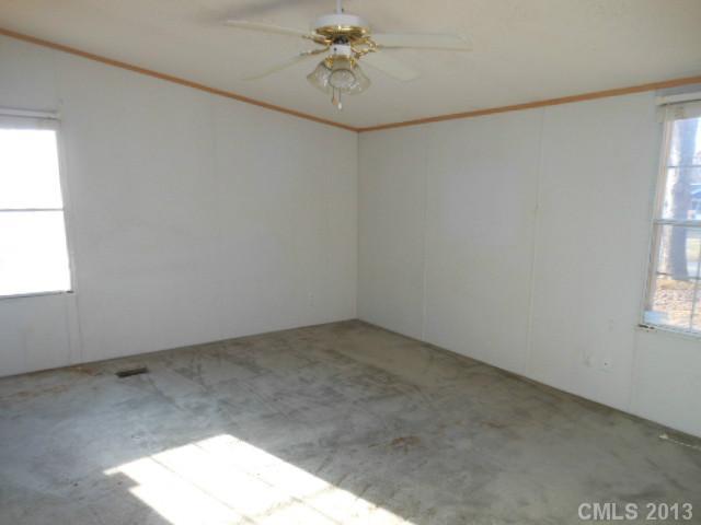 1134 Mauney Road Dallas, NC 28034 - Photo 8 of 16 Gallery Image 8