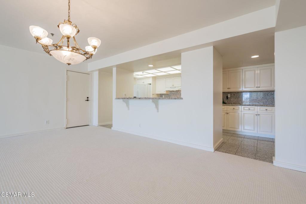 10660 Wilshire Boulevard, Unit 410 Los Angeles, CA 90024 - Photo 27 of 85 a view interior of the house