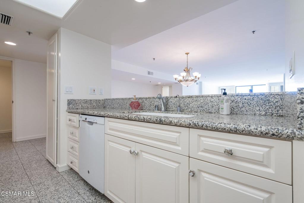 10660 Wilshire Boulevard, Unit 410 Los Angeles, CA 90024 - Photo 33 of 85