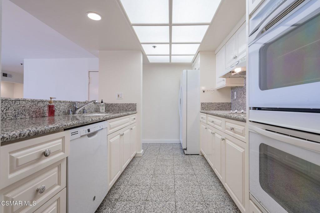 10660 Wilshire Boulevard, Unit 410 Los Angeles, CA 90024 - Photo 35 of 85