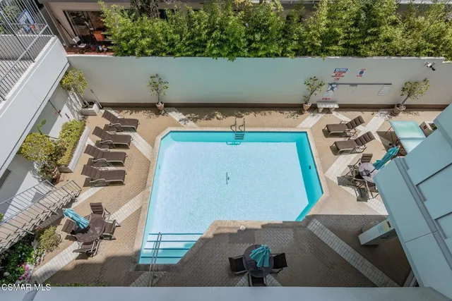 $1,139,000 | 10660 Wilshire Boulevard, Unit 410, Los Angeles, CA 90024