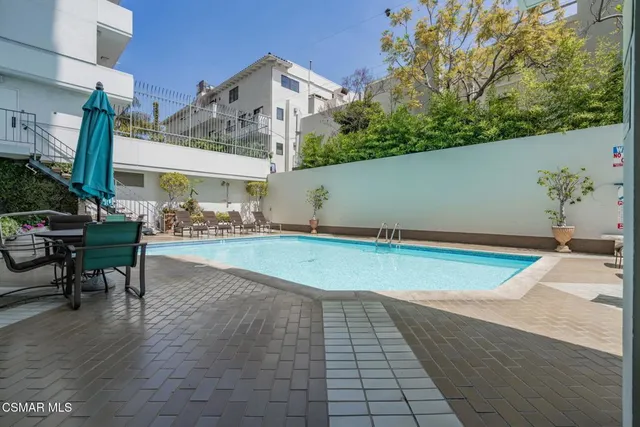 $1,139,000 | 10660 Wilshire Boulevard, Unit 410, Los Angeles, CA 90024