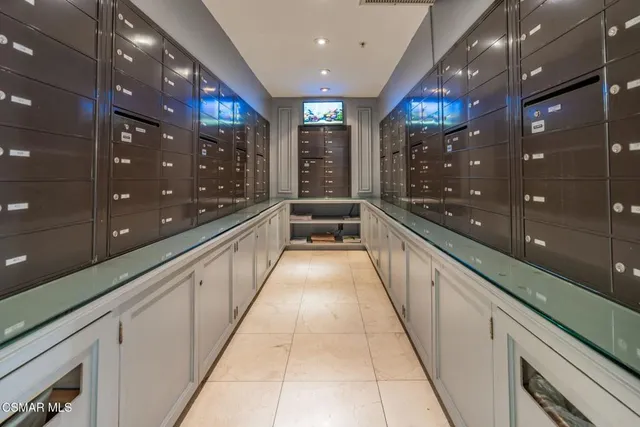 $1,139,000 | 10660 Wilshire Boulevard, Unit 410, Los Angeles, CA 90024